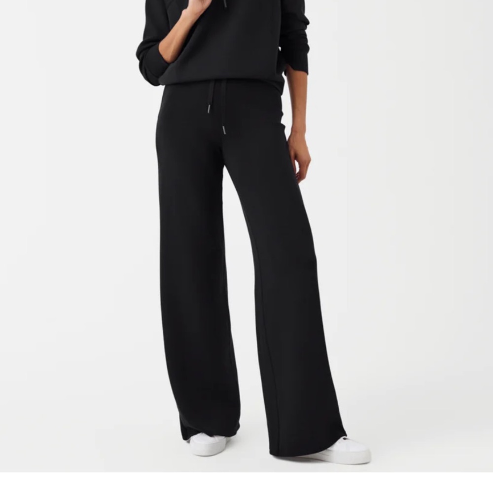 NWT SPANX AirEssentials Wide Leg Pant